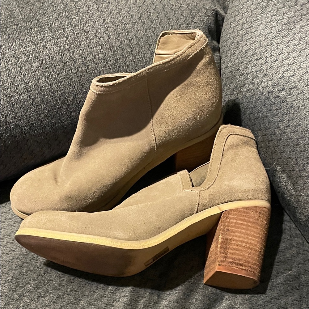 Women's Tan Suede Ankle Boots
